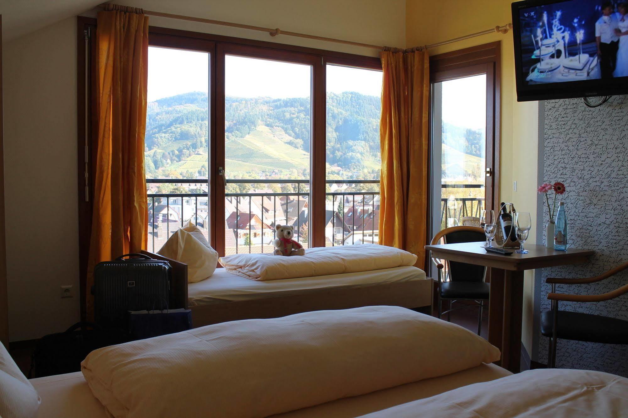 Deva Hotel Renchtalblick オーバーキルヒ エクステリア 写真